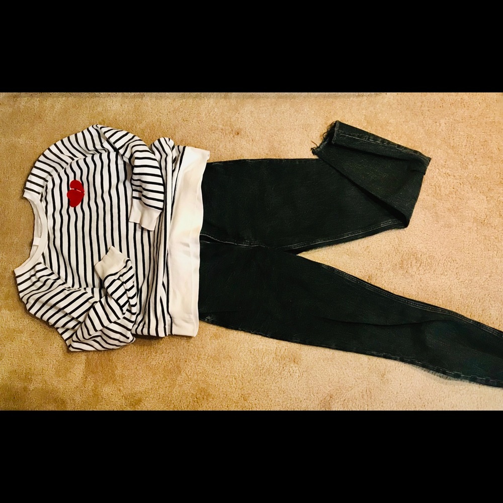 Black Jeans w/ fringe hem high rise, slim